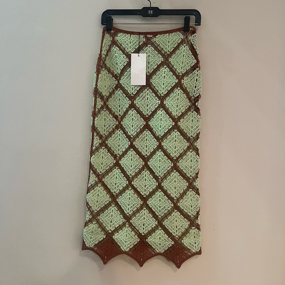 Elegant Green and Brown crocheted Checkered Skirt and top set - Picture 7 of 16